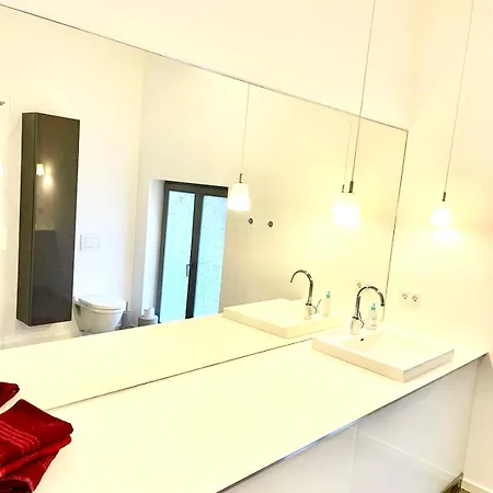 Historisches Designer Loft Semesterbostad