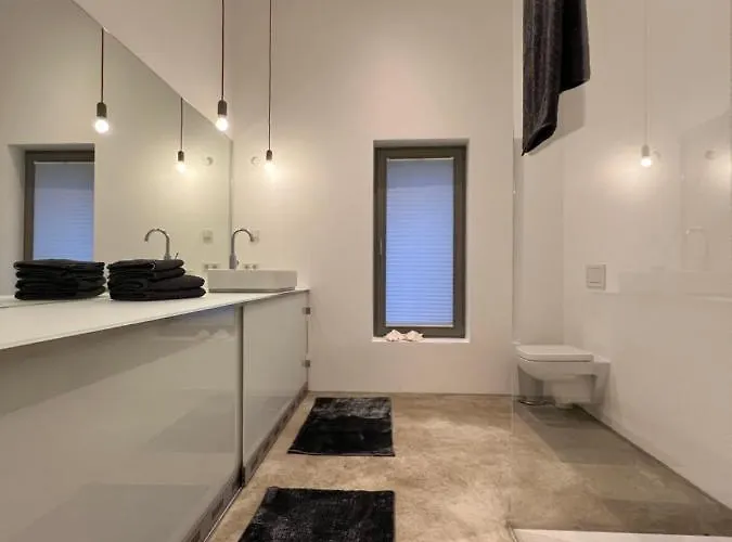 Nyaraló Historisches Designer Loft *